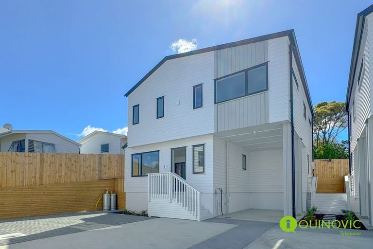 Photo of property in 7c Buisson Glade, West Harbour, 0618