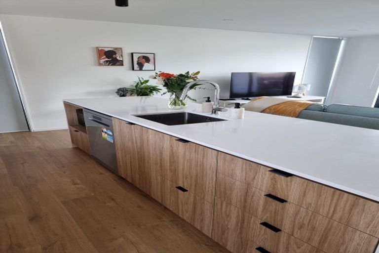 Photo of property in 261a Edgeware Road, Edgeware, Christchurch, 8013