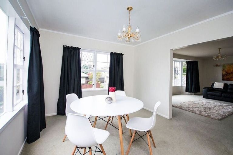 Photo of property in 4 Rajkot Terrace, Broadmeadows, Wellington, 6035