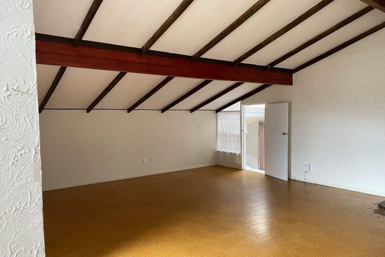 Photo of property in 27 Royal Arch Place, Rosehill, Papakura, 2113