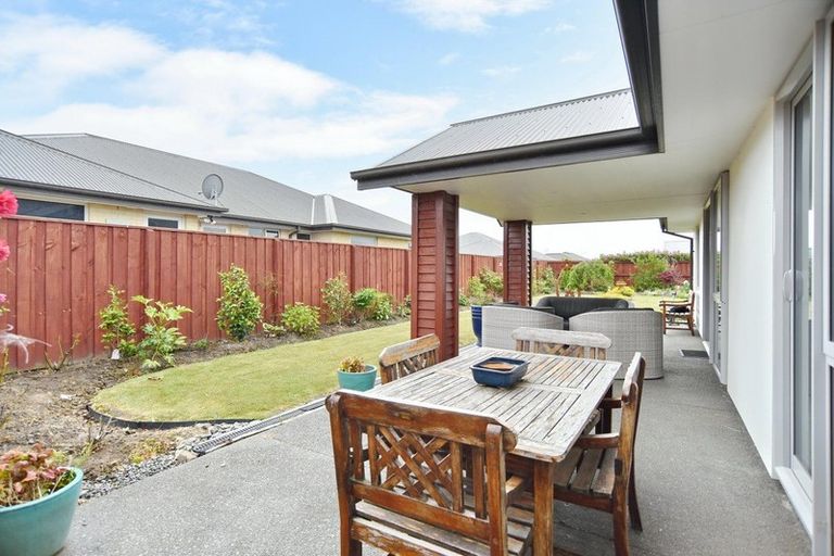 Photo of property in 10 Old Farm Place, Rangiora, 7400