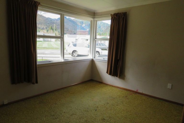 Photo of property in 6 Kelly Street, Reefton, 7830