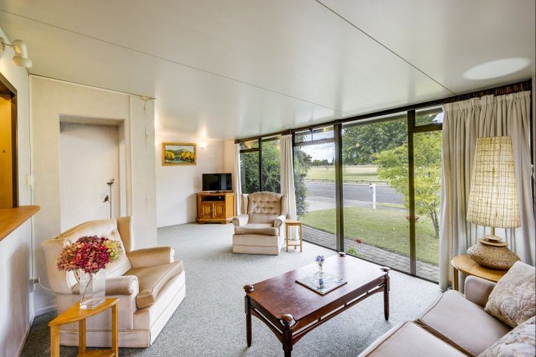 Photo of property in 110 Freyberg Avenue, Tamatea, Napier, 4112