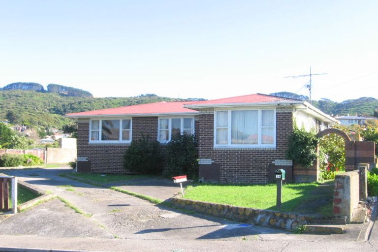 Photo of property in 1 Te Arawi Street, Takapuwahia, Porirua, 5022
