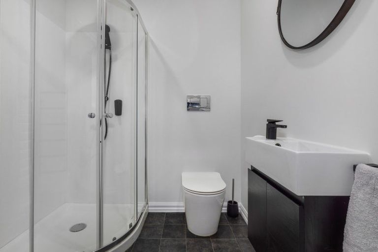 Photo of property in 10 Kinloch Place, Papakowhai, Porirua, 5024