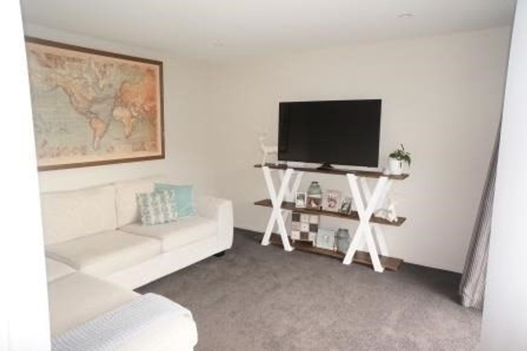 Photo of property in 22 Highgate Drive, Rangiora, 7400