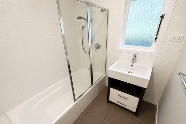 Photo of property in 17 Elizabeth Place, Ferndale, New Plymouth, 4310