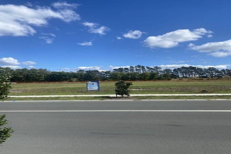 Photo of property in 45 Te Taniwha Road, One Tree Point, 0118