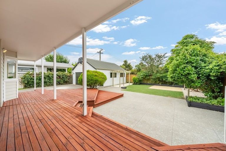 Photo of property in 15 Nile Street, Waterloo, Lower Hutt, 5011