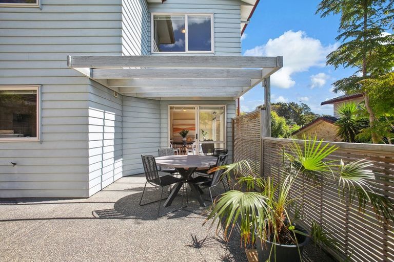 Photo of property in 6 Totara Views Drive, Red Beach, 0932