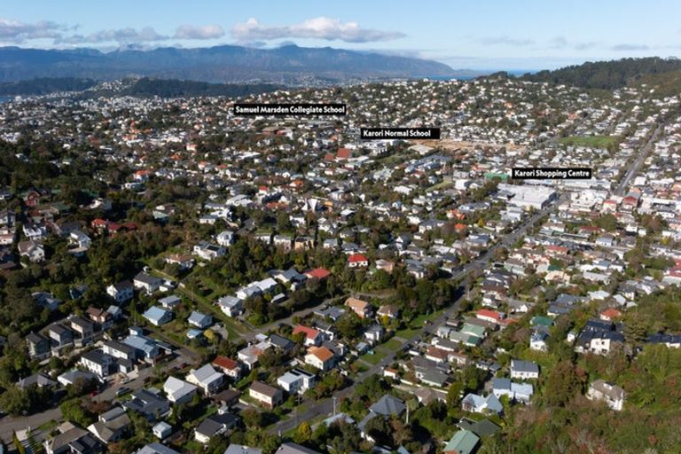 Photo of property in 29 Alanbrooke Place, Karori, Wellington, 6012
