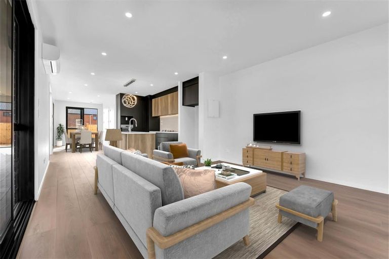 Photo of property in 16 Waimarie Drive, Karaka, 2578