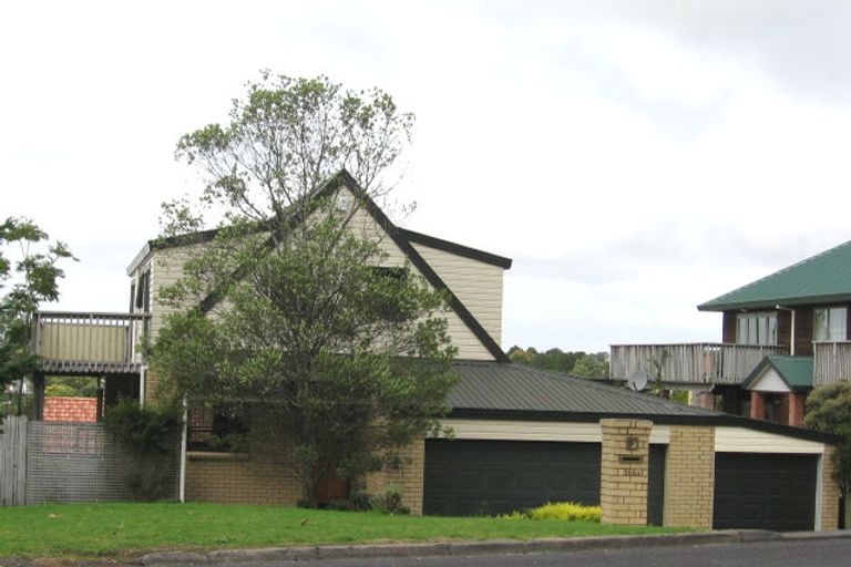Photo of property in 155a Colwill Road, Massey, Auckland, 0614