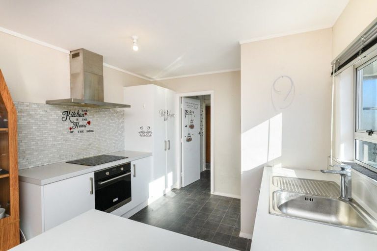 Photo of property in 25 Newhaven Place, Roslyn, Palmerston North, 4414