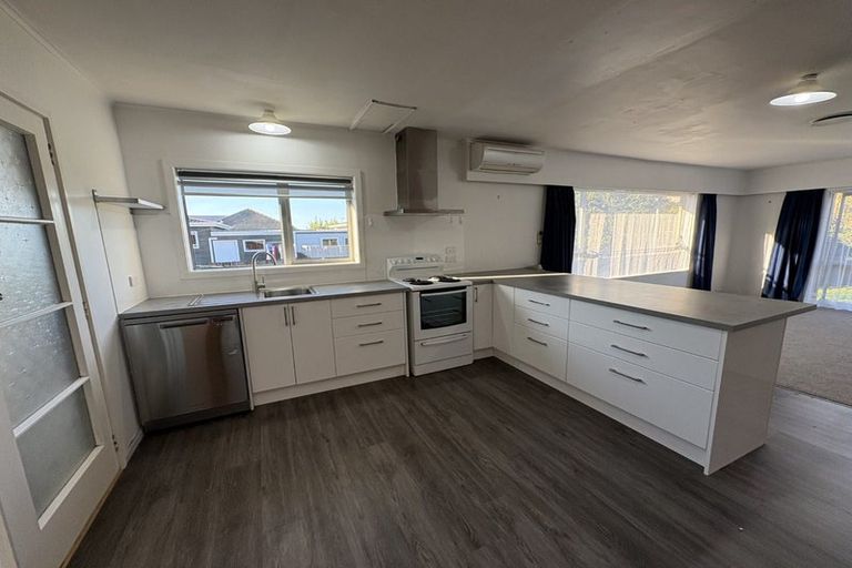 Photo of property in 10a Beauchamp Street, Tawa, Wellington, 5028