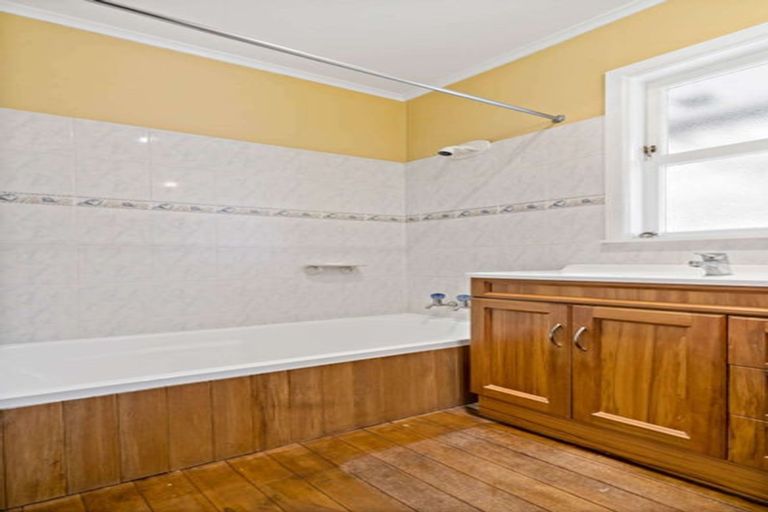 Photo of property in 25 Esperanto Road, Papatoetoe, Auckland, 2025