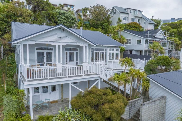 Photo of property in 48 Maida Vale Road, Roseneath, Wellington, 6011