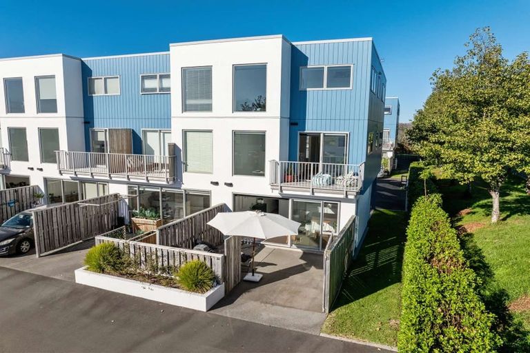 Photo of property in 32/31 Reynolds Place, Papamoa Beach, Papamoa, 3118