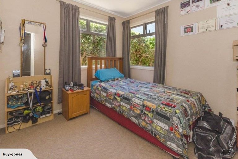 Photo of property in 16 Manly Street, Paraparaumu Beach, Paraparaumu, 5032