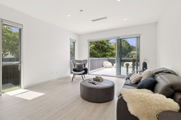 Photo of property in 15a Elliot Street, Riverhead, 0820