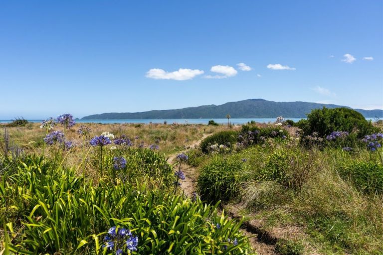 Photo of property in 95a Manly Street, Paraparaumu Beach, Paraparaumu, 5032
