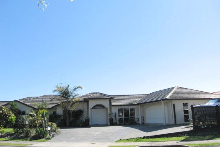 Photo of property in 2 Inglewood Place, Bethlehem, Tauranga, 3110