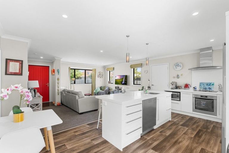 Photo of property in 396 Bower Avenue, Parklands, Christchurch, 8083
