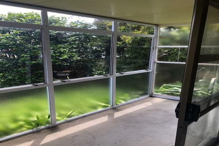 Photo of property in 2/9 Keeney Court, Papakura, 2110