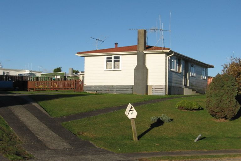Photo of property in 5 Huia Place, Tokoroa, 3420