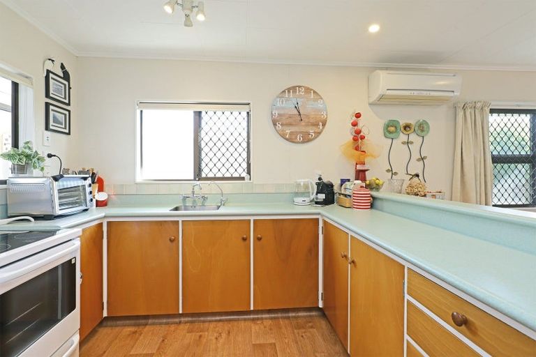 Photo of property in 6b Oxford Place, Taradale, Napier, 4112