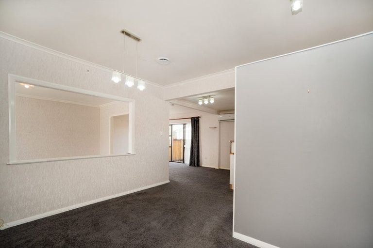 Photo of property in 6 Belvedere Crescent, Takaro, Palmerston North, 4412