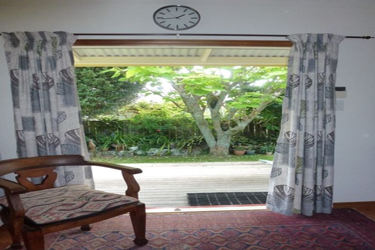 Photo of property in 81 Vauxhall Road, Devonport, Auckland, 0624