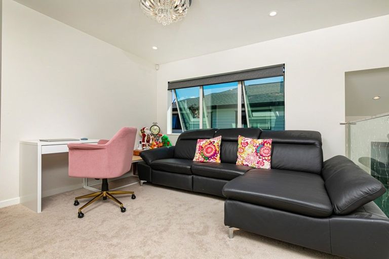 Photo of property in 20 Thomas Rielly Avenue, Hobsonville, Auckland, 0616