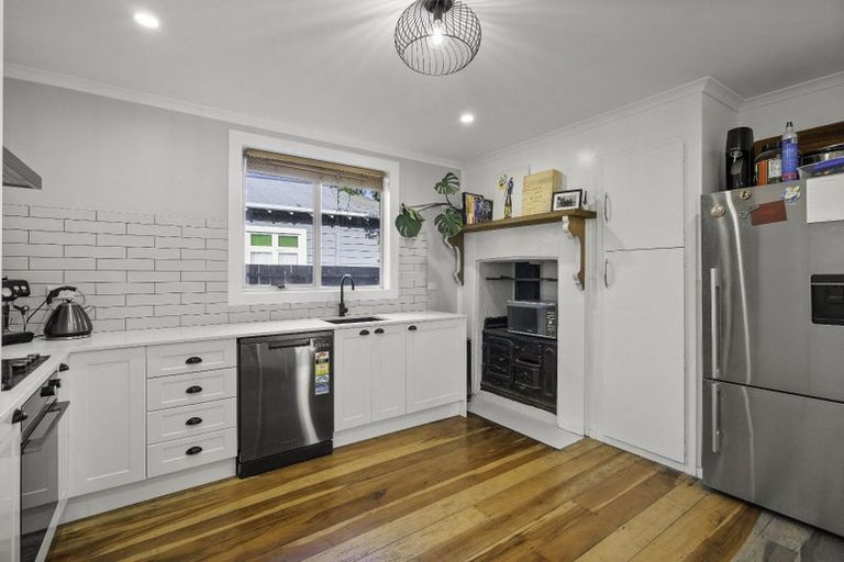 Photo of property in 76 Cook Street, Hamilton East, Hamilton, 3216