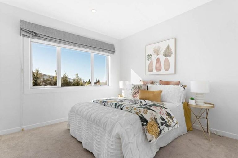 Photo of property in 65 Millennial Way, Orewa, 0931