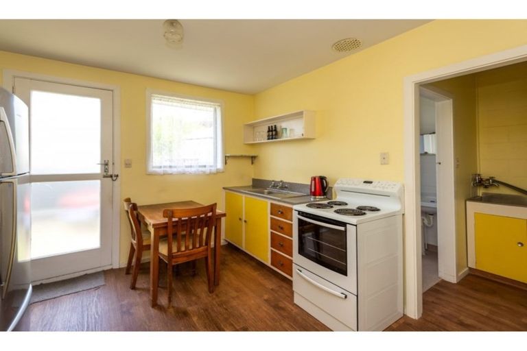 Photo of property in 4/225 Edgeware Road, Edgeware, Christchurch, 8013