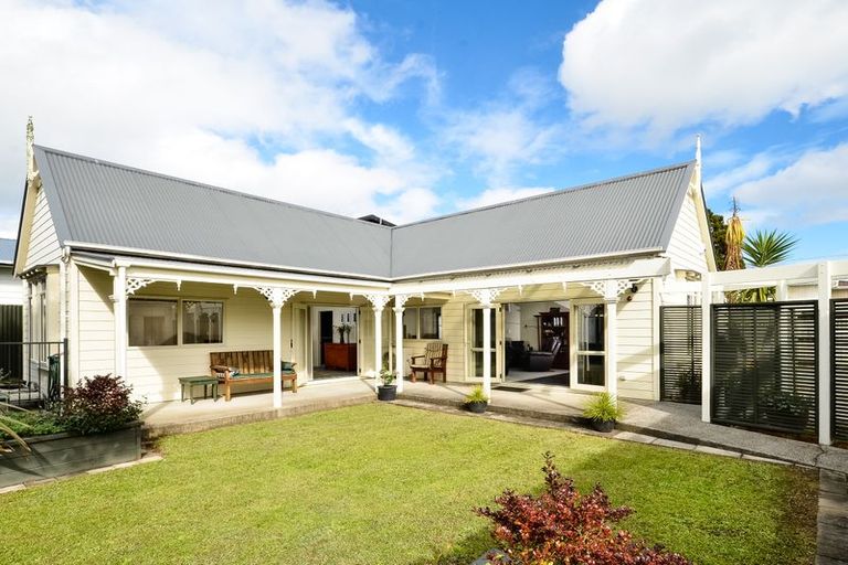 Photo of property in 7a Garelja Road, Henderson, Auckland, 0612