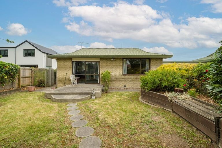 Photo of property in 2/195 Linwood Avenue, Linwood, Christchurch, 8011