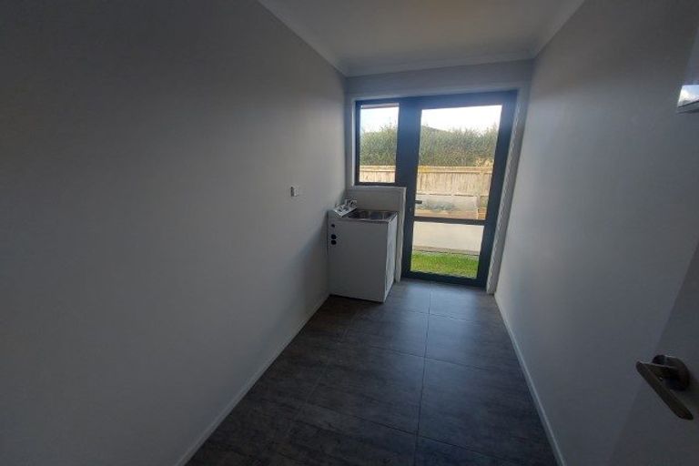 Photo of property in 8 Waimanu Place, Ruakaka, 0116