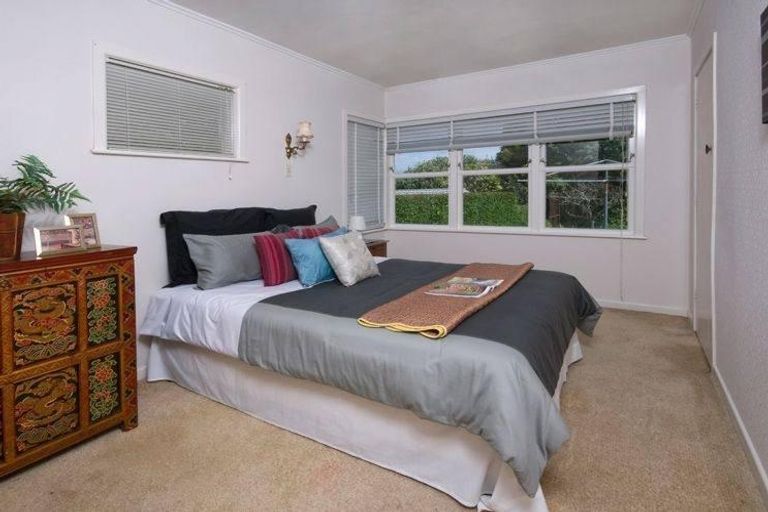 Photo of property in 37 Millen Avenue, Pakuranga, Auckland, 2010