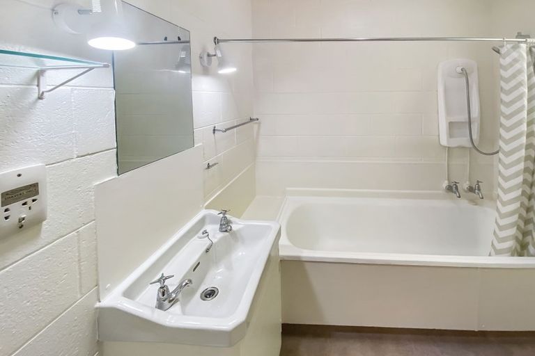 Photo of property in 6/458 Hagley Avenue, Christchurch Central, Christchurch, 8011