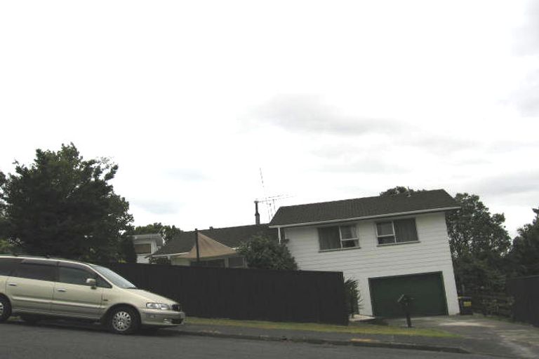 Photo of property in 7 Datura Place, Sunnynook, Auckland, 0620