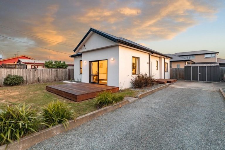 Photo of property in 44 Matlock Street, Woolston, Christchurch, 8062