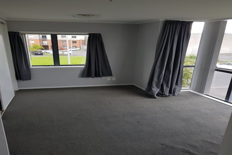 Photo of property in 1a/8 Crown Lynn Place, New Lynn, Auckland, 0600