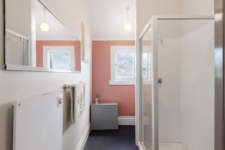 Photo of property in 58 Calliope Road, Stanley Point, Auckland, 0624