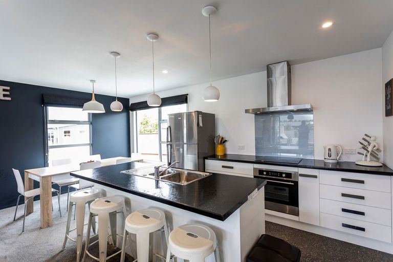 Photo of property in 17 Rhoboro Road, Twizel, 7901