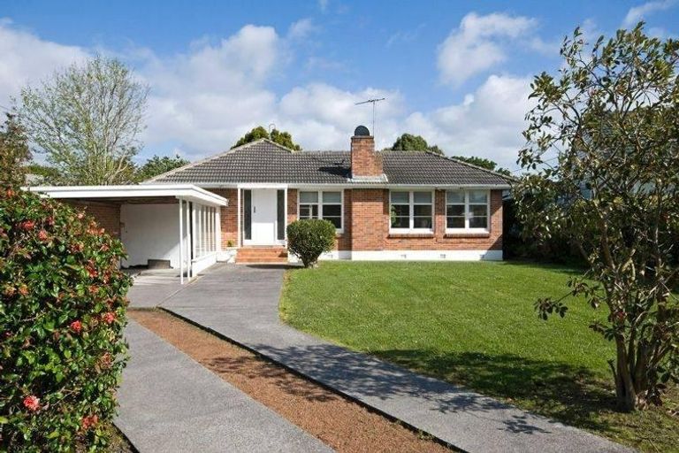 Photo of property in 37 Millen Avenue, Pakuranga, Auckland, 2010
