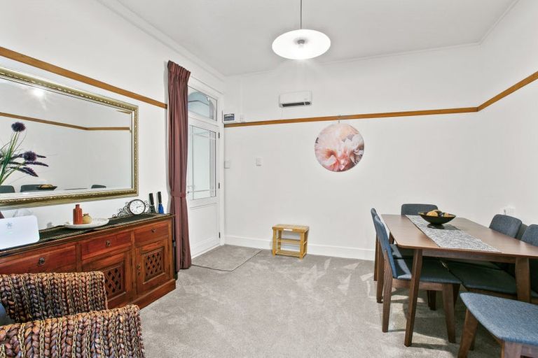 Photo of property in Devonport Apartments, 22/127 Saint Aubyn Street, New Plymouth, 4310