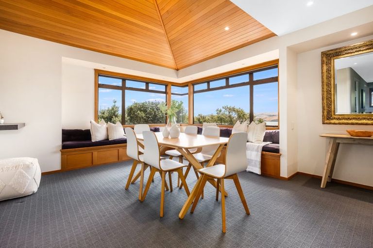 Photo of property in 14 The Crowsnest, Whitby, Porirua, 5024