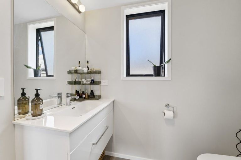 Photo of property in 10 Bianca Crescent, Stratford, 4332